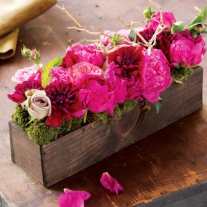 Jolie arrangement by Olive & Cocoa