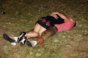 hilarious_drunk_and_wasted_people_07